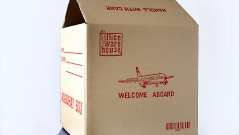 How to Create a Lightbox from a Cardboard Box