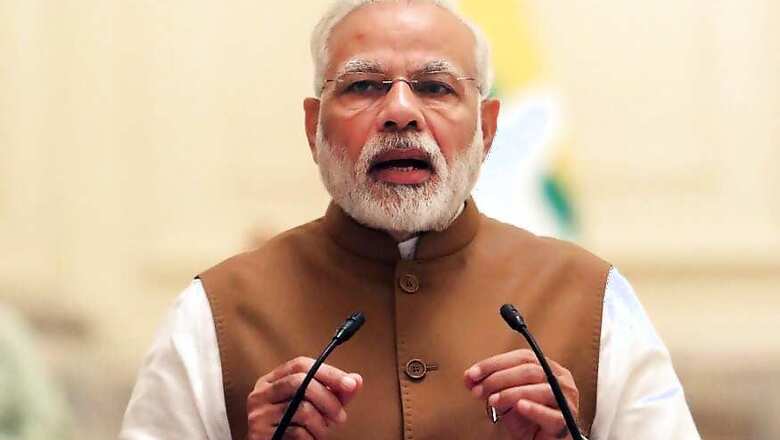Meet PM’s Economic Panel: 'Hard Work' Dials Ivy League for Growth Ideas