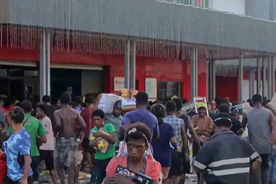 Papua New Guinea PM Declares Emergency in Capital After Riots Leaves 15 Dead