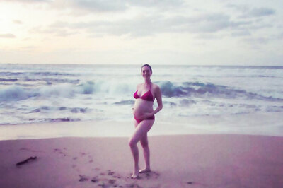 Photo of the day: Anne Hathaway shares picture of her baby bump on Instagram