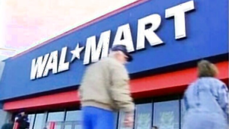 Walmart wants mandatory local sourcing level reduced to 15 per cent