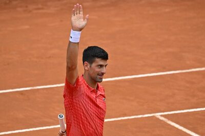 Novak Djokovic Breezes Past Cameron Norrie to Advance Into Italian Open Quarter-finals