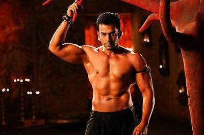 SRK, Prithviraj to share screen in 'Happy New Year'