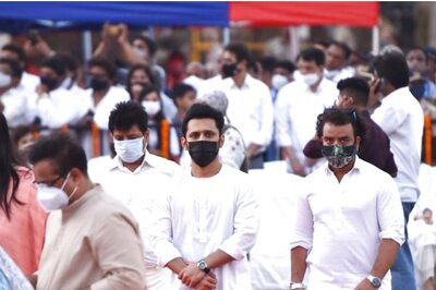 Rahul Vaidya Recalls Old Conversation With Lata Mangeshkar, Affectionately Refers to Her as 'Bharat Mata'