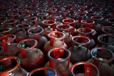Government Extends Deadline to Get Aadhaar For Free LPG