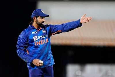 'You’re Left With Two Options': Saba Karim Picks Choices For India's Future All-format Captain After Rohit Sharma