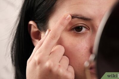 How to Clean Your Eyebrows