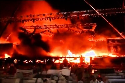 What led to massive fire at 'Make In India' event in Mumbai