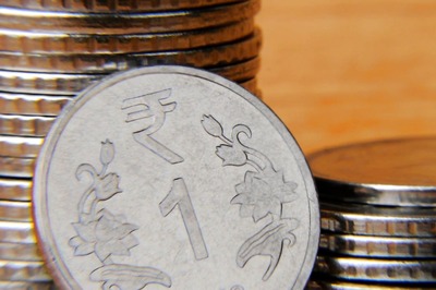 Rupee Rises 14 Paise to 79.64 Against US Dollar in Early Trade