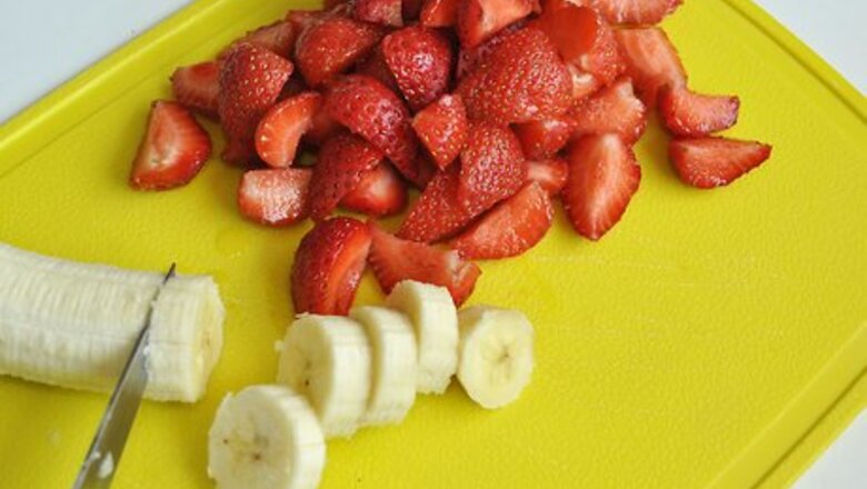 How to Make Berry Smoothies