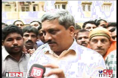 Suspension order of mining leases to be withdrawn: Manohar Parikkar
