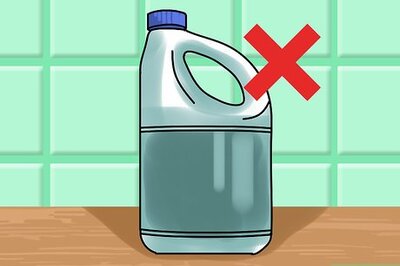 How to Remove Black Flaking in a Jetted Bathtub