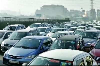 Vehicles Scrappage Policy: India Inc, Industry Welcomes Govt's Act to Decommission Old Cars
