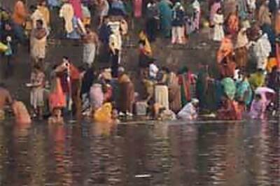 37 pilgrims washed away in MP