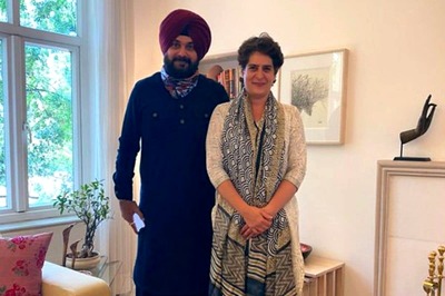 Sidhu and Priyanka's Photo Op Has a Big-picture Message for Congress Satraps