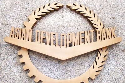 Asian Development Bank Approves $300 Million Policy-based Loan to Cash-strapped Pakistan