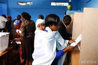 Polls begin in Kenya amid fears of violence
