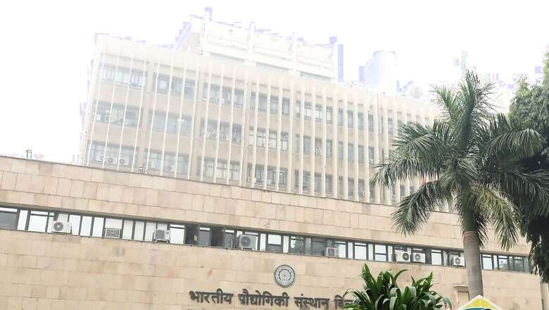 IIT Delhi Launches MTech Programme in Robotics