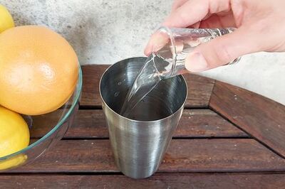 How to Make a Sex on the Beach Cocktail