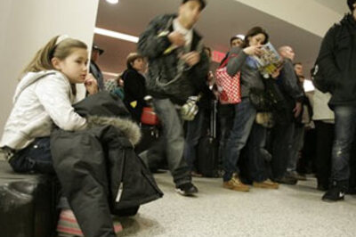 Security breach: Man walks through US airport unchecked
