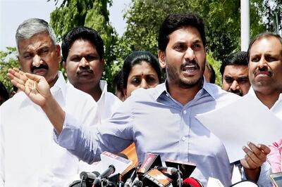 Jagan Reddy to Lead Protesters to Parliament to Seek Special Status for Andhra Pradesh