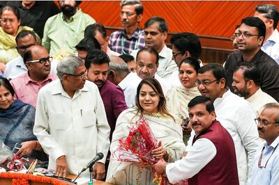 Delhi Mayor Poll: AAP Councillor Shelly Oberoi Retains Post as BJP's Shikha Rai Withdraws Nomination