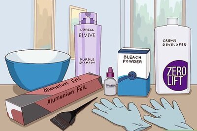 How to Put Streaks in Your Hair at Home