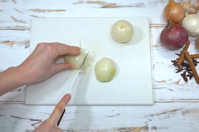 How to Freeze Onions