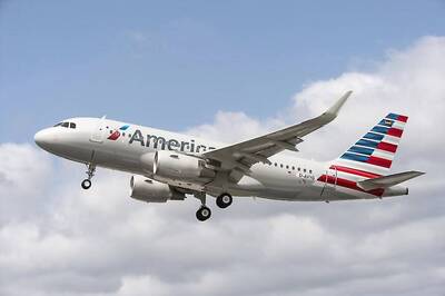 Cheap Seats on American Airlines Now Come With Free Carry-on Allowance