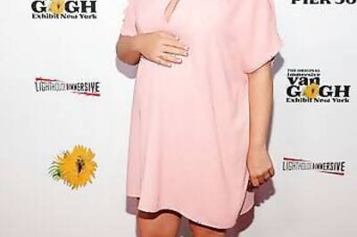 Tonywatch: Elizabeth Stanley Seeks 'Healing And Connection'