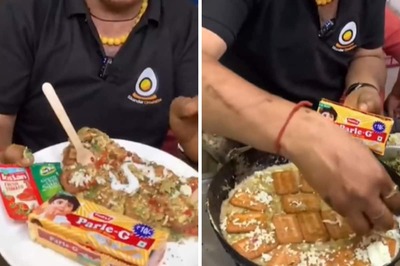 Omelette With Parle G: This Food Combination Is Disappointing