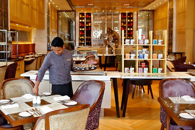 GST Impact: Poor Demand Drops Service Sector's Purchase Index to 3-month Low in November