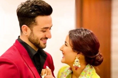 Jasmin Bhasin Celebrates Aly Goni's Birthday in Kashmir, See Pics