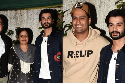 Sunny Kaushal Arrives In Style At Mili Screening, Poses With Brother Vicky Kaushal and Parents; See Pics