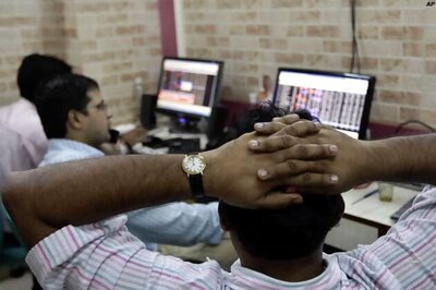Sensex crashes 371 points at close