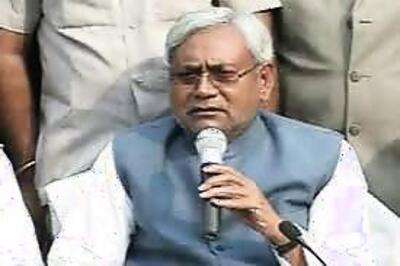 Nitish Kumar assures Buddhists about security at Bodh Gaya