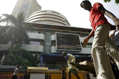 Sensex Extends Losses, Down 60 Points on US Rate Hike Concerns