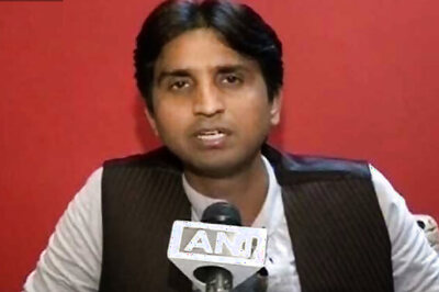 Mahatma Gandhi's great grandson backs AAP's Kumar Vishwas in Amethi