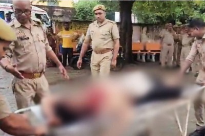 Deoria Killings: Locals, SP Workers Resist 'One-sided Action', Police Restrict Entry to Village
