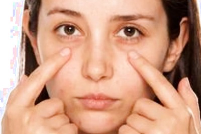 Want To Reduce Dark Circles? Try Out These Amazing DIY Home Remedies