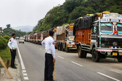 Jammu-Srinagar Highway Reopens After 3 Days, Over 4,500 Vehicles Resume Journey