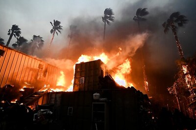 Goods Worth Lakhs Destroyed as Fire Rips Through Garment Store in Kolkata’s Gariahat