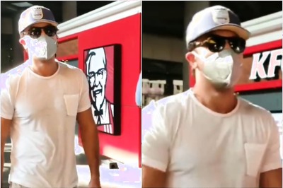 Amid Rising Cases of Coronavirus in India, Ranbir Kapoor Spotted with Mask at Mumbai Airport