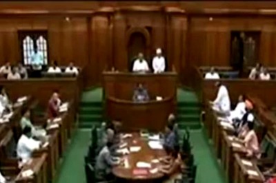 BJP MLAs Interrupt LG Address in Delhi Assembly Demanding to Make  'The Kashmir Files' Tax-free
