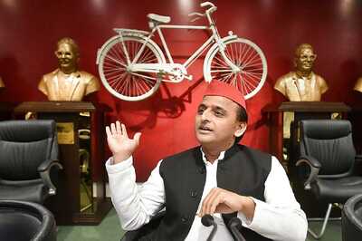 Akhilesh Launches Cycle Yatra, Says 'Moving Wheels' of SP Will Bring About a Change of Govt