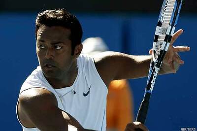 Paes, Sania crash out of US Open quarters