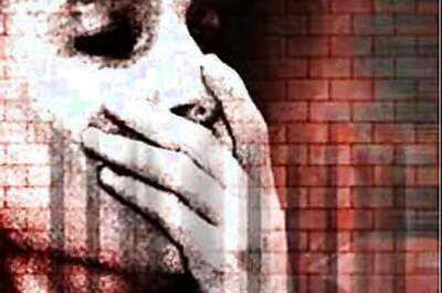 Delhi: Woman commits suicide in hospital