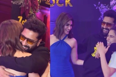 Vicky Kaushal, Kriti Sanon Hug At Zara Hatke Zara Bachke Bash; Fans Say 'Cast Them Together Already'