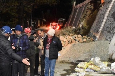 Panic Over 'Sinking' Joshimath Halts Char Dham Road, Other Key Projects, CM Dhami Calls High-level Meeting