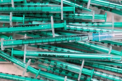 Booster Increases Antibodies, Improves Protection Against Omicron: Scientists